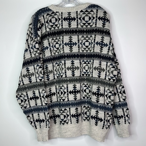 Vintage St. John's Bay Southwestern Crewneck Sweater Size XL - Picture 4 of 7